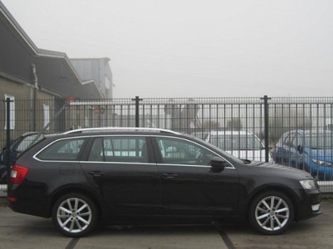 Skoda Octavia Combi - 1.2 TSI Greentech Ambition Businessline - 1