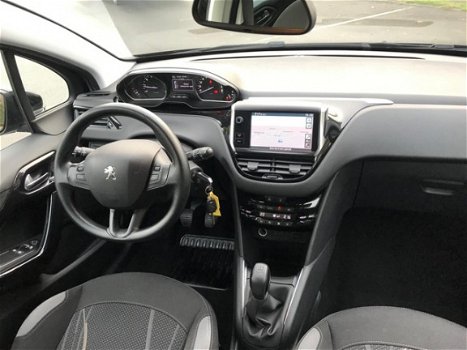 Peugeot 208 - 1.2 VTi Envy NAVIGATIE/ CLIMATE CONTROL 5 DEURS - 1