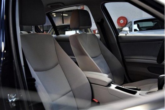 BMW 3-serie - 325i *Executive* Automaat, 6-cill, Xenon, Dealer onderhouden, stoelverwarming - 1