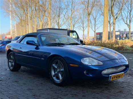 Jaguar XK8 - 4.0 V8 Convertible Nieuwstaat - 1