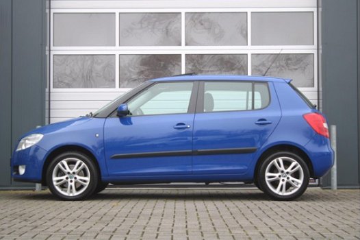 Skoda Fabia - 1.9 TDI Sport 5 drs Clima/Cruise/Elek.Ramen/C.V/PDC/Schuifdak/LMVelgen/Dealeronderhoud - 1