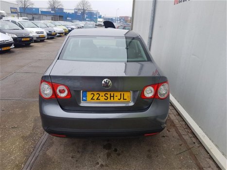 Volkswagen Jetta - 2.0 FSI Comfortline AUTOMAAT - 1