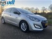 Hyundai i30 Wagon - 1.6 GDI Go|camera|pdc|navi - 1 - Thumbnail