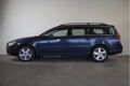 Volvo V70 - 1.6 T4 180PK Limited Edition NAVI/LEER/TREKHAAK/CLIMA/PDC/LMV - 1 - Thumbnail