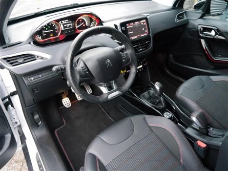 Peugeot 2008 - GT-Line 110pk. | Navigatie | Half lederen bekleding | Clima-/cruise control | panoram - 1