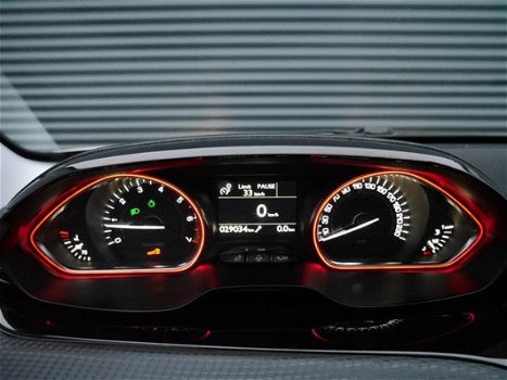 Peugeot 2008 - GT-Line 110pk. | Navigatie | Half lederen bekleding | Clima-/cruise control | panoram - 1