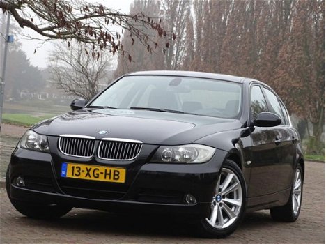 BMW 3-serie - 325d Executive / 200PK+ / I-drive *NAP - 1