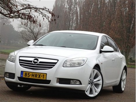 Opel Insignia - 2.0 Turbo Sport 260PK LED / XENON *NAP - 1