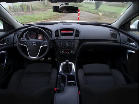 Opel Insignia - 2.0 Turbo Sport 260PK LED / XENON *NAP - 1