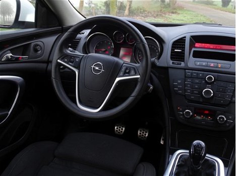 Opel Insignia - 2.0 Turbo Sport 260PK LED / XENON *NAP - 1
