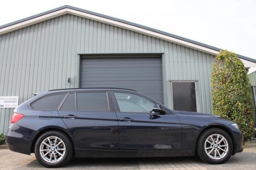 BMW 3-serie Touring - 318d High Executive Navi.Pdc.Leer.M-interieur.Clima - 1