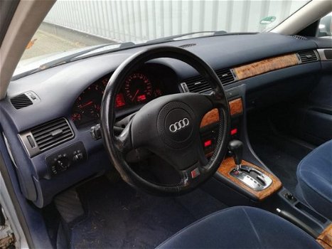 Audi A6 - 2.8 5V Advance - 1