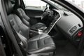 Volvo XC60 - 3.0 T6 Momentum R DESIGN & POLESTAR - 1 - Thumbnail