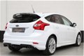 Ford Focus - 1.6 150pk Titanium Sport ST-line ext. |bi-xenon|18 inch velgen|ST pakket|keyless|cruise - 1 - Thumbnail