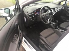 Opel Astra - 1.6 CDTI Innovation Xenon/Camera/Lane Assist Nieuwstaat