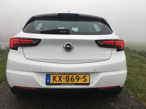 Opel Astra - 1.6 CDTI Innovation Xenon/Camera/Lane Assist Nieuwstaat - 1