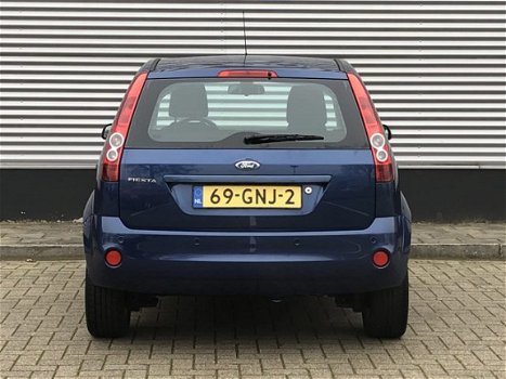 Ford Fiesta - 1.4-16V Futura XL | 45.000 Kmstand | Automatische airco | Parkeersensoren | Lichtmetal - 1