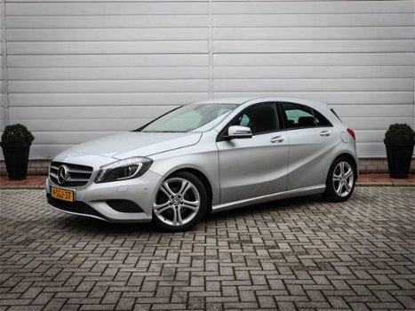 Mercedes-Benz A-klasse - 180 Edition Navigatie 4U3 | Clima | Cruise | Navi | Xenon | Pdc | 17 inch | - 1