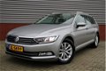 Volkswagen Passat Variant - 1.6 TDI Highline 120 PK Navigatie Cruise control Clima DSG PDC Ledverlic - 1 - Thumbnail