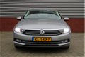 Volkswagen Passat Variant - 1.6 TDI Highline 120 PK Navigatie Cruise control Clima DSG PDC Ledverlic - 1 - Thumbnail