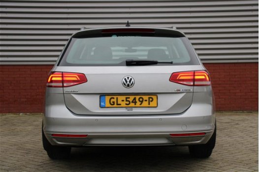 Volkswagen Passat Variant - 1.6 TDI Highline 120 PK Navigatie Cruise control Clima DSG PDC Ledverlic - 1