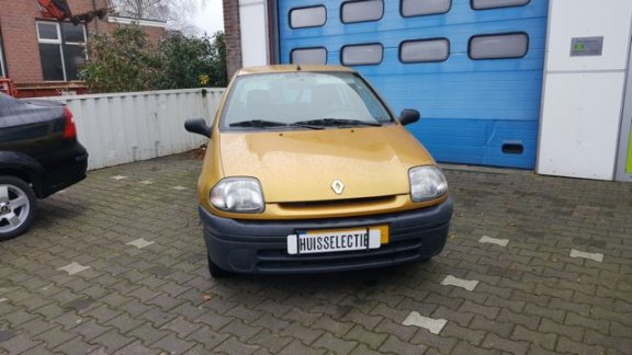 Renault Clio - 1.2 RN MAX Goud wat er blinkt 5 DRS - 1