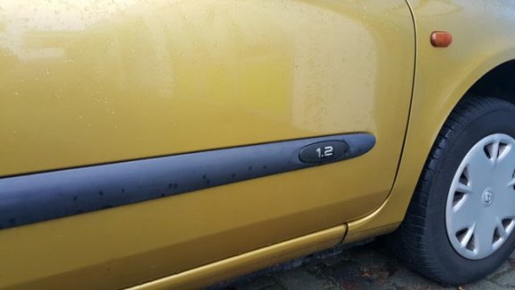 Renault Clio - 1.2 RN MAX Goud wat er blinkt 5 DRS - 1