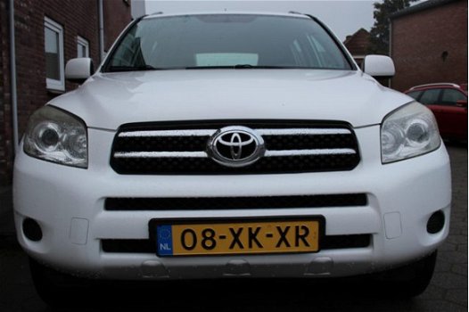 Toyota RAV4 - 2.2 D4D Linea Terra - 1