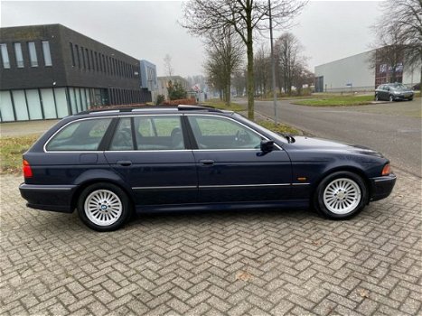 BMW 5-serie Touring - 528i Executive Aut/Leer/Dak *NAP - 1