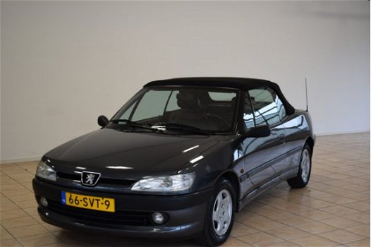 Peugeot 306 Cabriolet - 1.6 Elektrische pakket/Lichtmetalen velgen/Lederen bekleding - 1