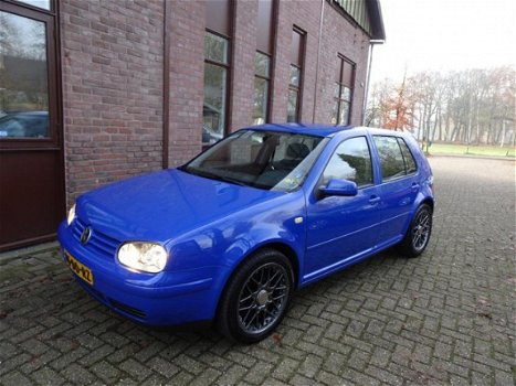 Volkswagen Golf - 2.0 - 1