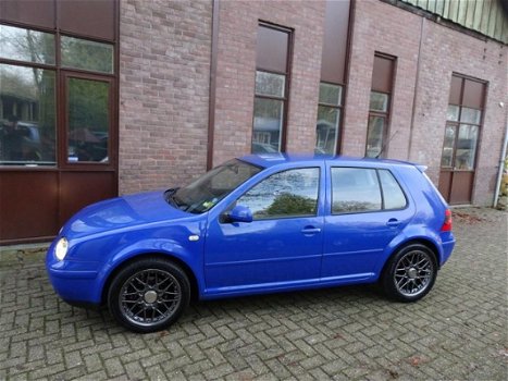 Volkswagen Golf - 2.0 - 1