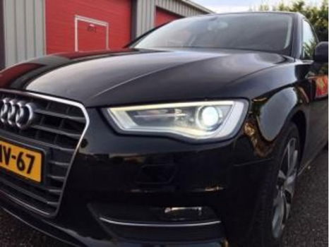 Audi A3 Sportback - 1.6 TDI ultra Attraction Pro Line plus Navi/LEER/APK/NAP - 1