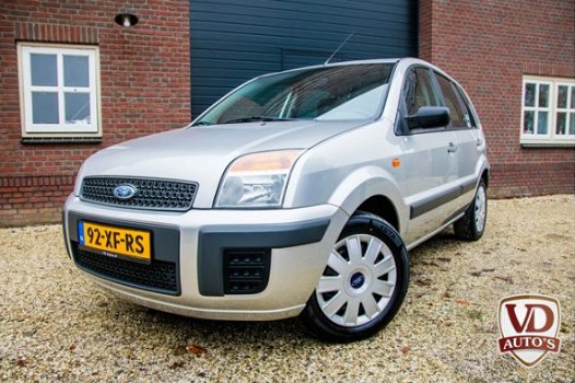 Ford Fusion - 1.4-16V Champion - 1