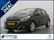 Peugeot 208 - 1.2 82pk Signature | Navigatie | Parkeersensoren | Airco | - 1 - Thumbnail