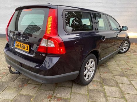 Volvo V70 - 2.4D Limited Edition NAP/Navi/Cruisecontrol/Leder/Dealer onderhouden/PDC A/Climat - 1