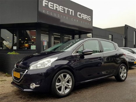 Peugeot 208 - 1.6 E-HDi STYLE 5DRS NAVI AIRCO LED LMV PDC - 1