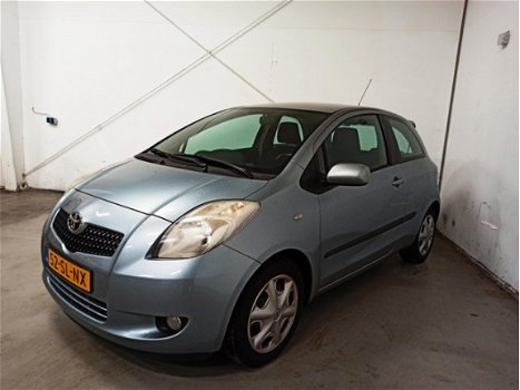 Toyota Yaris - 1.3 VVTi Luna MMT - 1