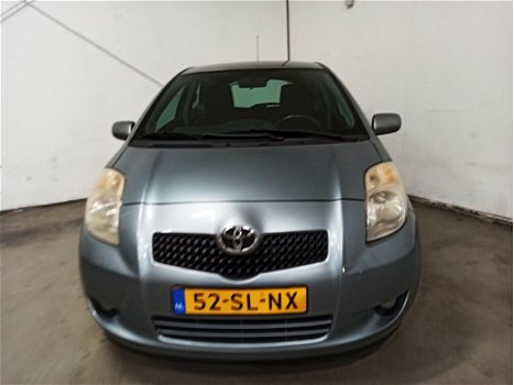 Toyota Yaris - 1.3 VVTi Luna MMT - 1