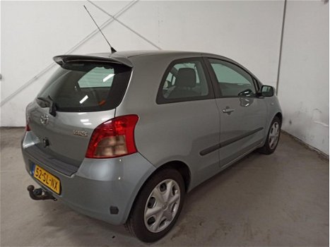 Toyota Yaris - 1.3 VVTi Luna MMT - 1