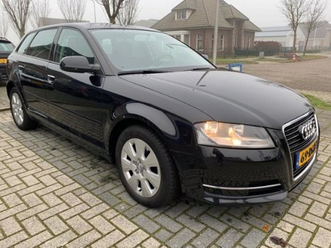 Audi A3 Sportback - 1.2 TFSI Attraction Pro Line Business automaat , Navi - 1