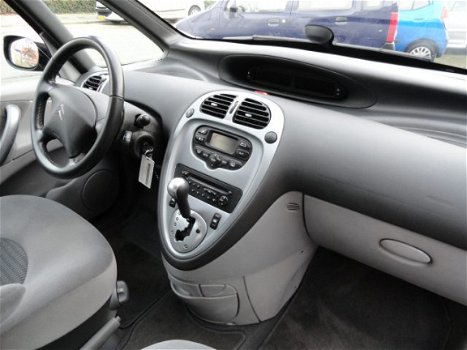 Citroën Xsara Picasso - 2.0i 16V Exclusive - 1