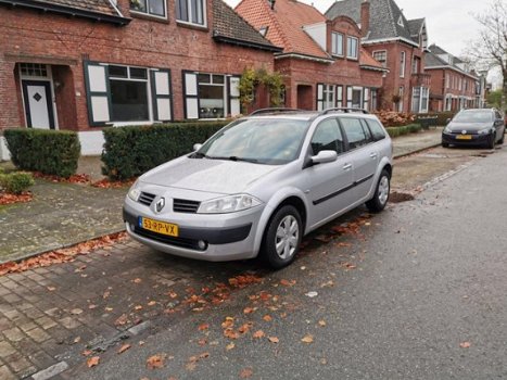 Renault Mégane Grand Tour - 1.6-16V Dynamique Comfort - 1