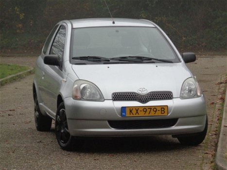 Toyota Yaris - 1.3-16V VVT-i Sol NIEUWE APK/SUPER NETTE - 1