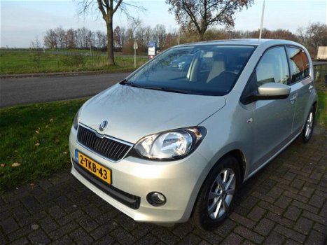 Skoda Citigo - 1.0 Greentech Drive met Airco en metallic lak - 1