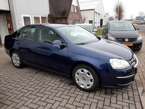 Volkswagen Jetta - 1.6 75kw102 pk - 1