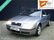 Skoda Octavia Combi - 2.0 Comfort 4WD 4X4 NAP NW APK Luxe - 1 - Thumbnail