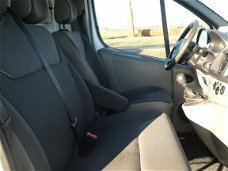 Opel Vivaro - 2.0 CDTI 115 airco, trekhaak, bus