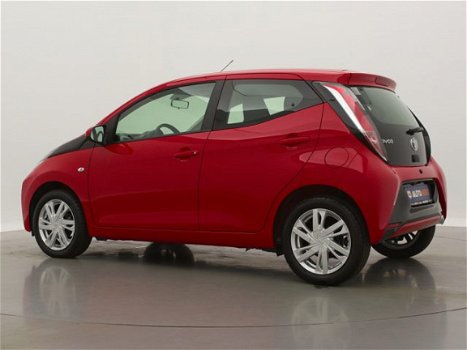 Toyota Aygo - 1.0 VVT-i X-play Touch BF09260 | Automaat | Airco | 5drs | Camera | Radio | Bluetooth - 1