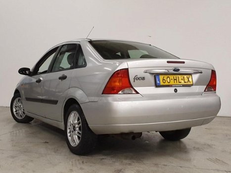 Ford Focus - 1.6-16V Ghia - 1